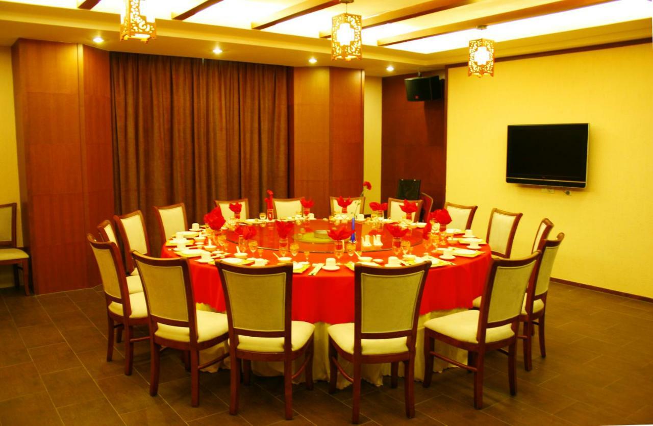 Rongjin Haiyue Hotel Sanya Esterno foto